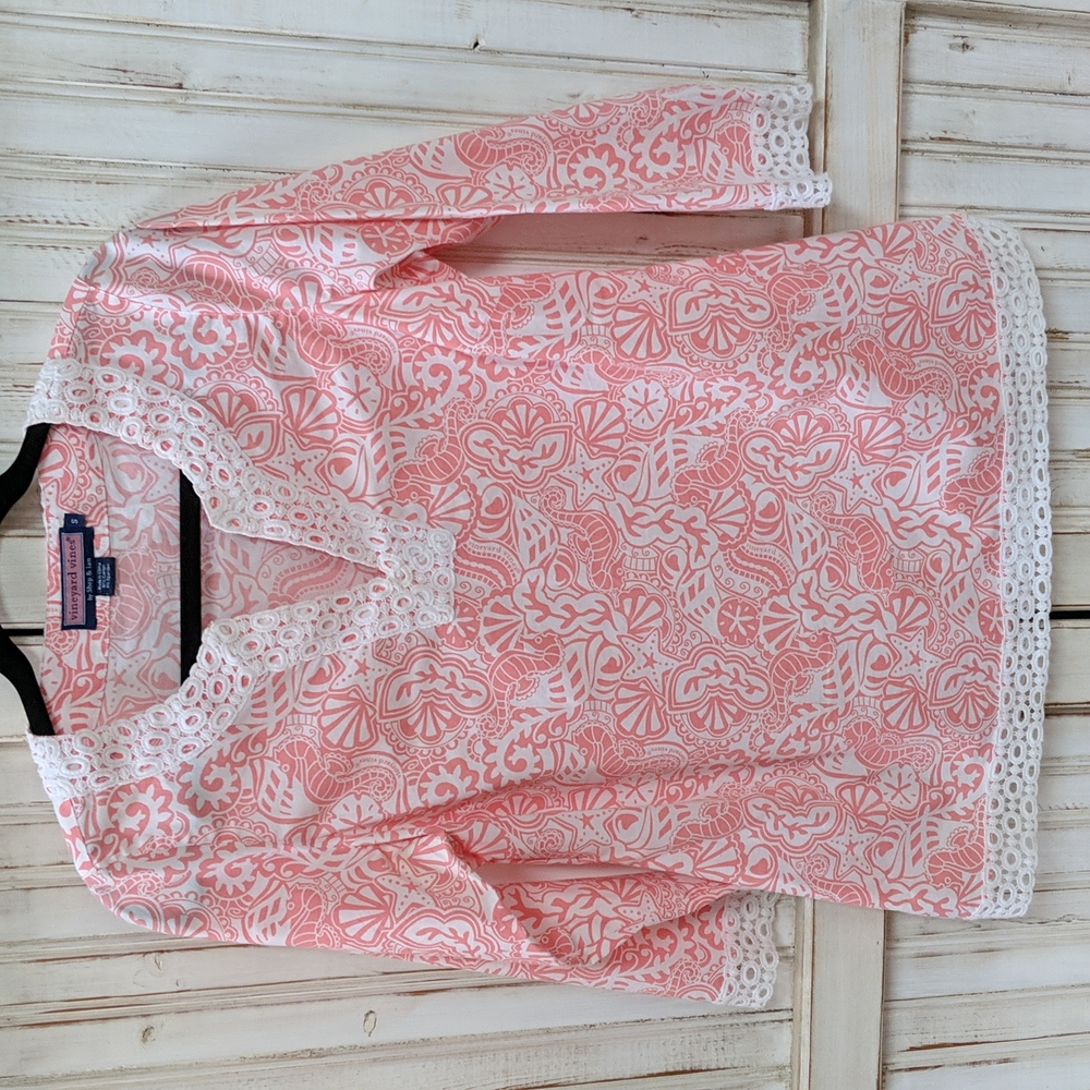 Vineyard Vines shells& seahorses tunic. SZ Small